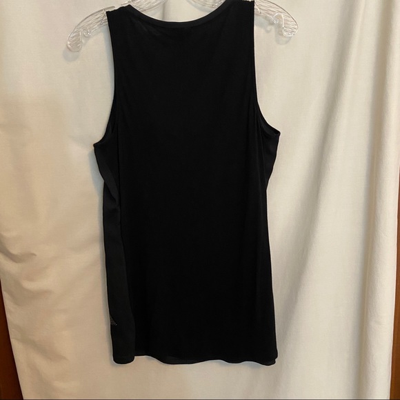 4/$20 Express Tank top - Picture 5 of 6
